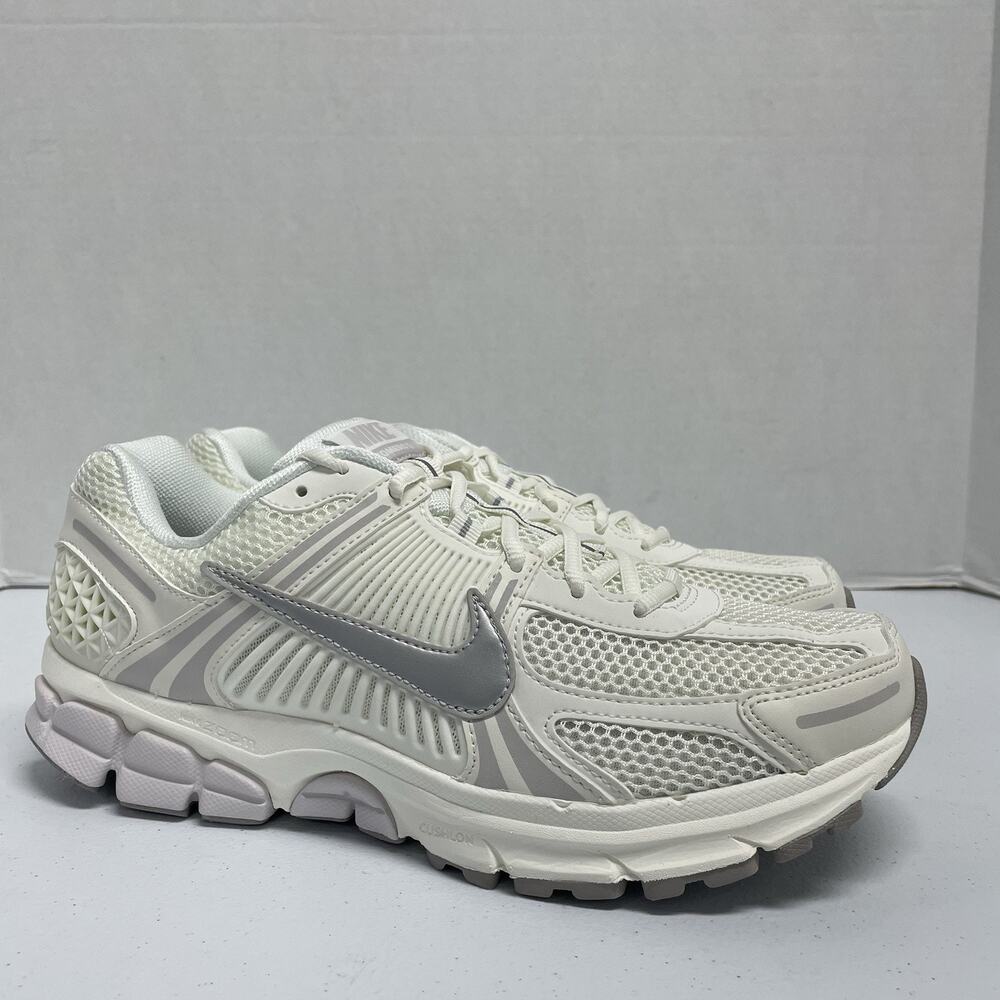 Nike Air Zoom Vomero 5 Sail Vast Grey FB9149 103 Size 8.5 White Runner Workout